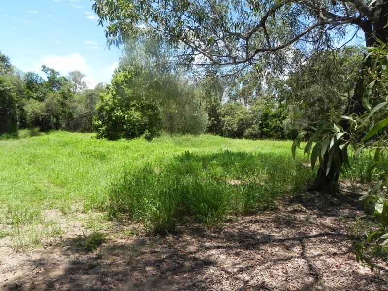 Moore Park Beach QLD 4670