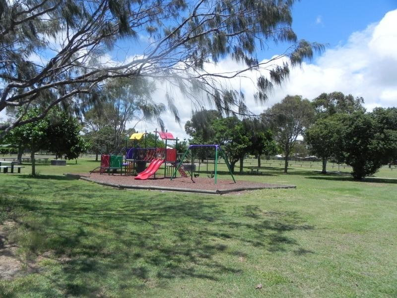 Moore Park Beach QLD 4670