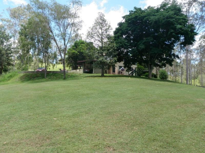 796 MT PERRY GIN GIN Road, Gin Gin QLD 4671