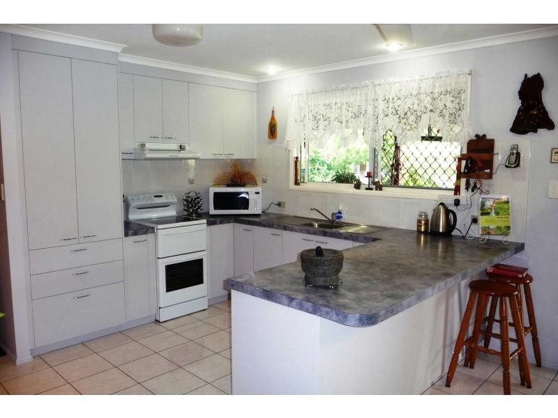 8 Aquamarine Road, River Park Estate, Branyan QLD 4670