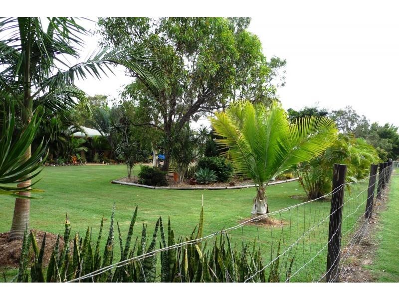 8 Aquamarine Road, River Park Estate, Branyan QLD 4670