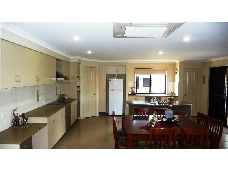 6 Halloran Court, Mayfair Estate, Thabeban QLD 4670