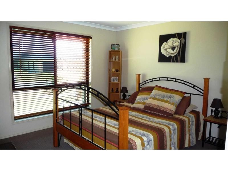 6 Halloran Court, Mayfair Estate, Thabeban QLD 4670