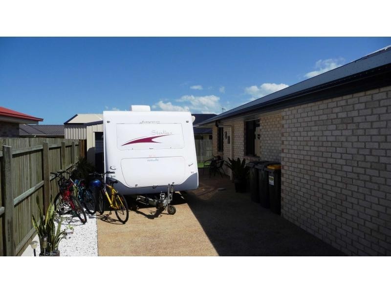 6 Halloran Court, Mayfair Estate, Thabeban QLD 4670