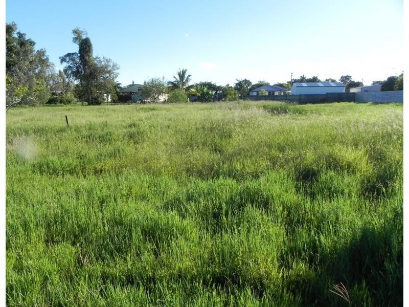 10 Doctor Street, Burnett Heads QLD 4670