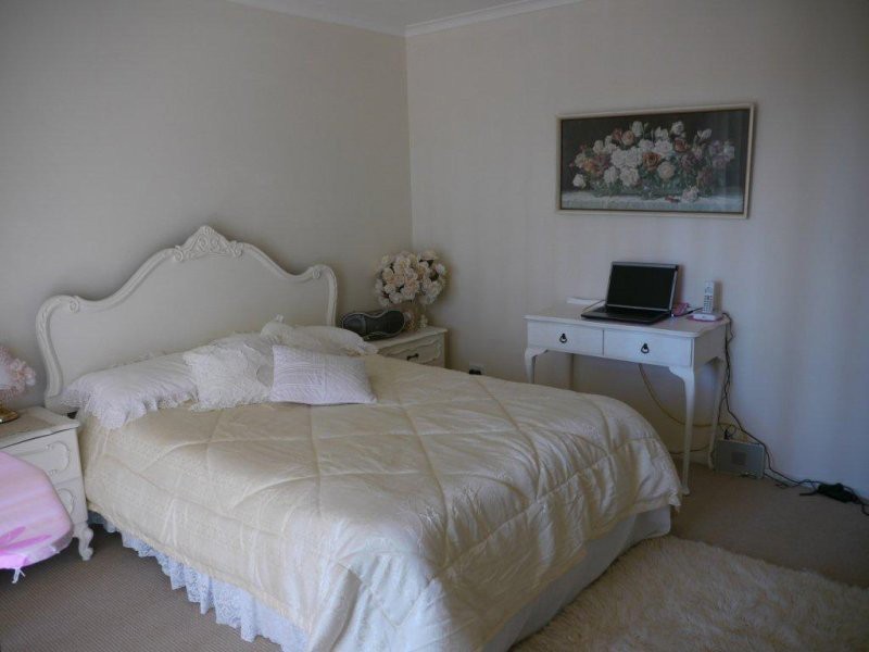 33 Burnett Heads Road, Burnett Heads QLD 4670