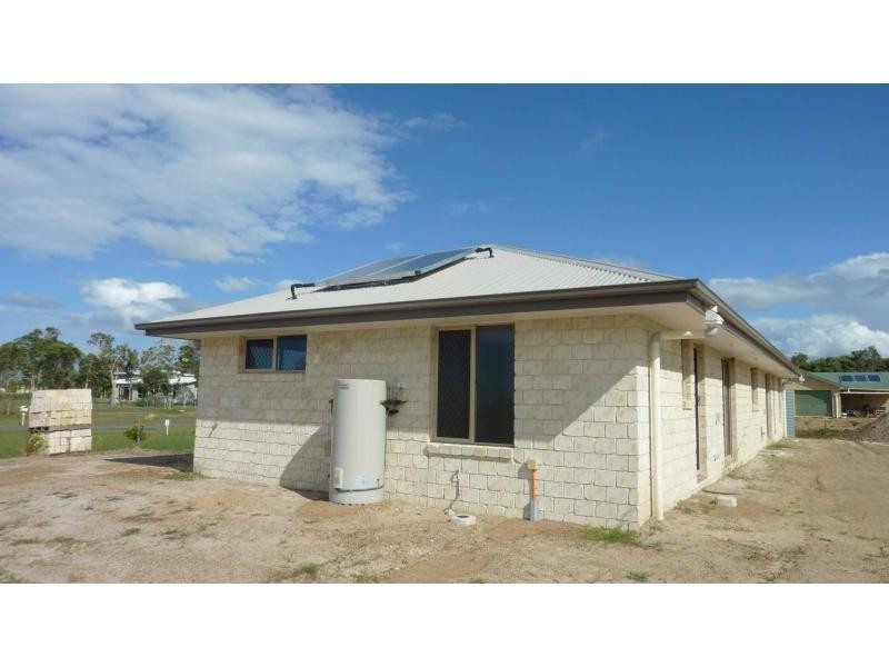 63 Parklands, Branyan QLD 4670