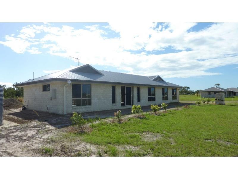 63 Parklands, Branyan QLD 4670