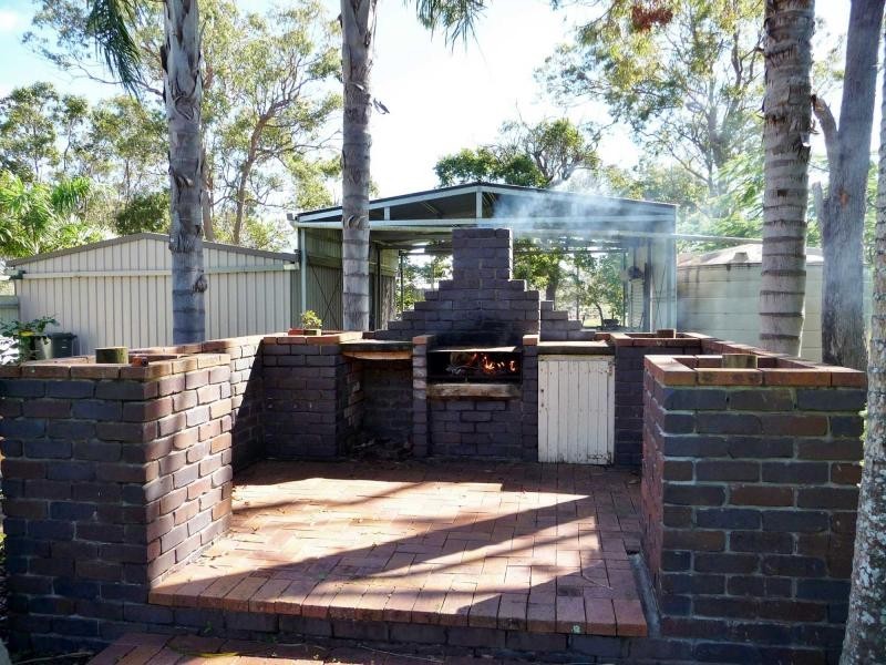 3 Kiwi Court, Branyan QLD 4670