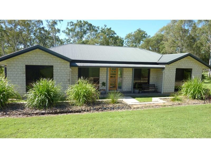 11 Narooma Drive, Branyan QLD 4670