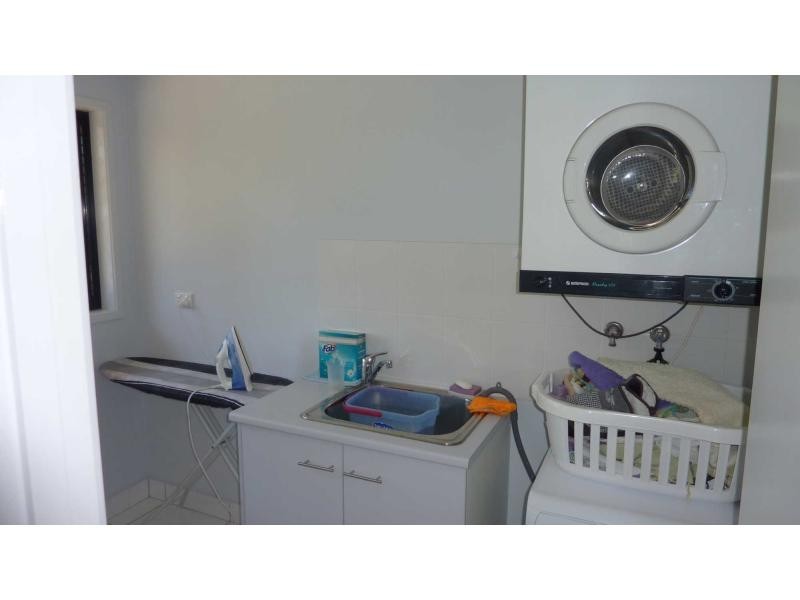11 Narooma Drive, Branyan QLD 4670