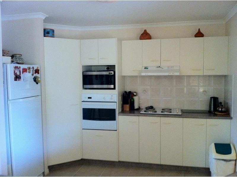 36 Mokera Street, Coral Cove QLD 4670