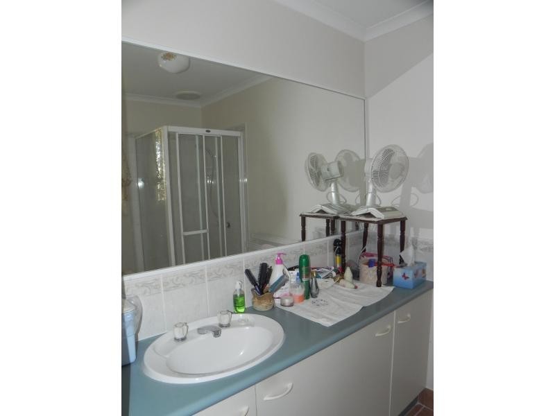 36 Mokera Street, Coral Cove QLD 4670