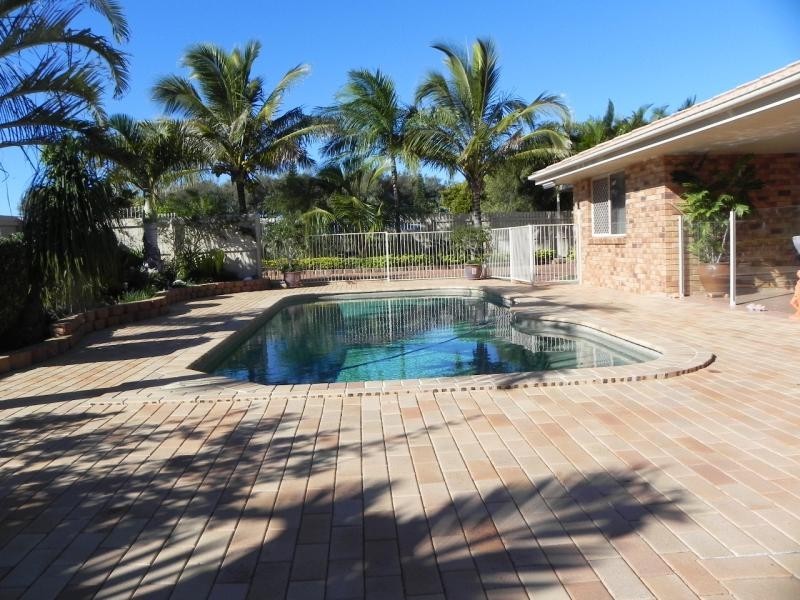 36 Mokera Street, Coral Cove QLD 4670