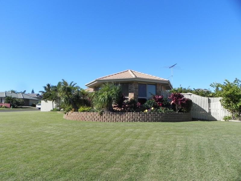 36 Mokera Street, Coral Cove QLD 4670