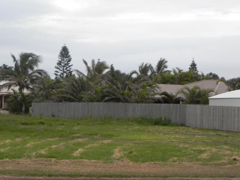 143 Barolin Esplanade, Coral Cove QLD 4670