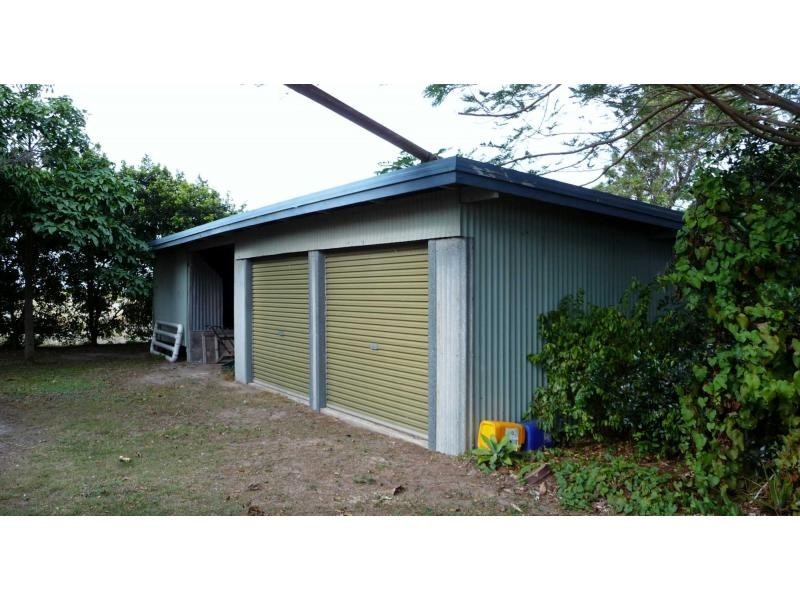 Moore Park Beach QLD 4670