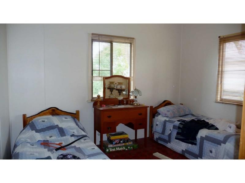 Moore Park Beach QLD 4670