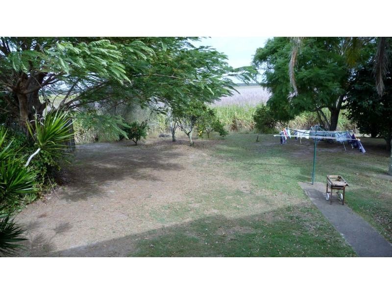 Moore Park Beach QLD 4670