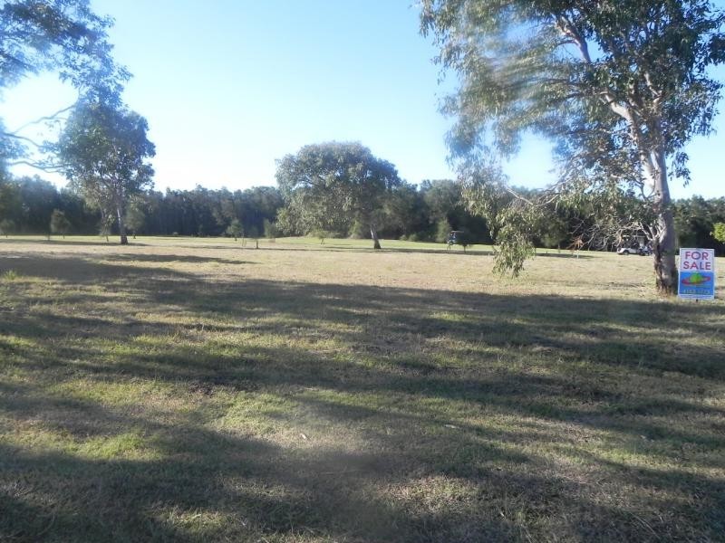 12 Betty close, Coral Cove QLD 4670