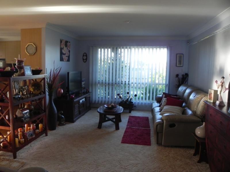 221 Barolin Esplanade, Coral Cove QLD 4670