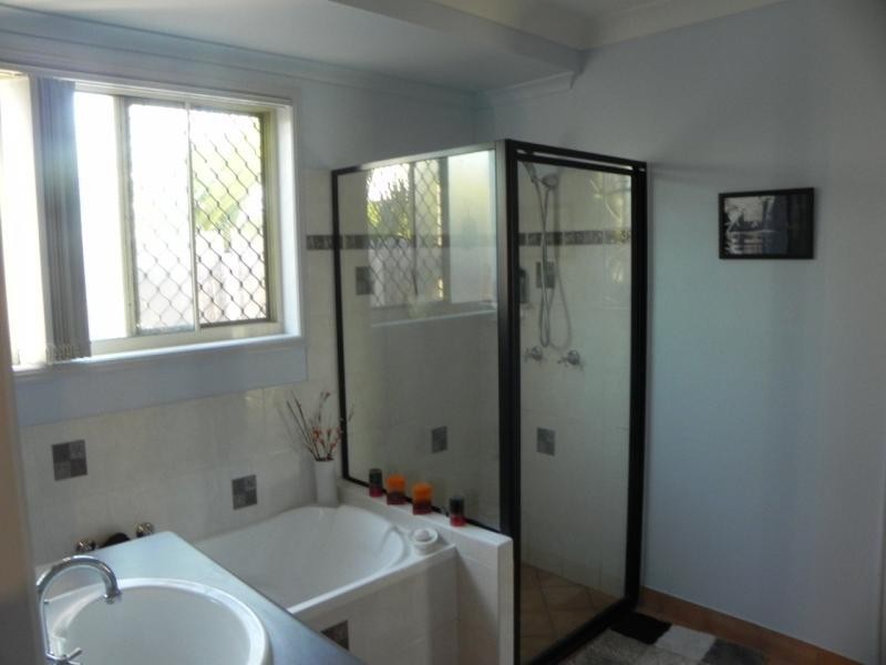 221 Barolin Esplanade, Coral Cove QLD 4670
