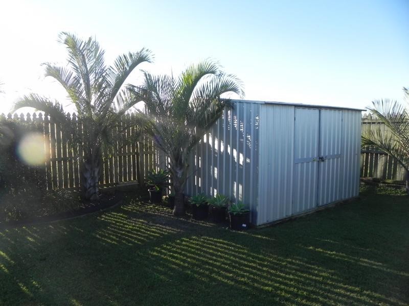 221 Barolin Esplanade, Coral Cove QLD 4670