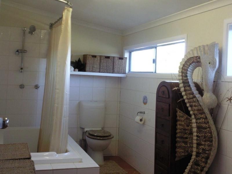 Sharon QLD 4670