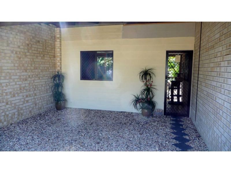 12 MACLEOD STREET, Bundaberg West QLD 4670