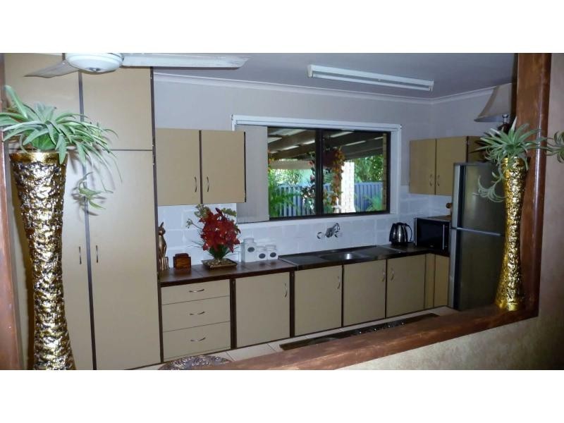 12 MACLEOD STREET, Bundaberg West QLD 4670