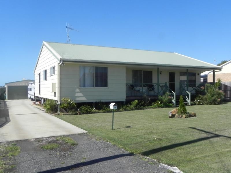 14 Beach Street, Burnett Heads QLD 4670