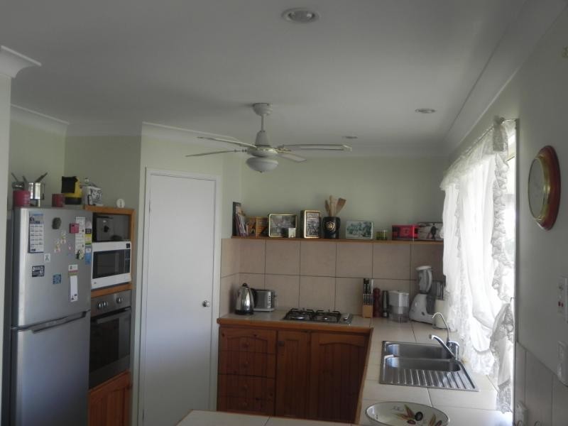 14 Beach Street, Burnett Heads QLD 4670