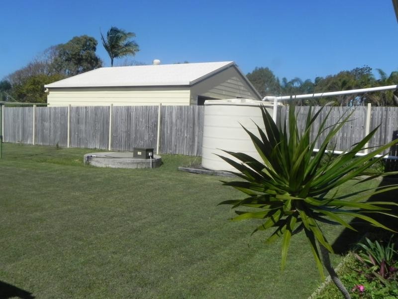 14 Beach Street, Burnett Heads QLD 4670
