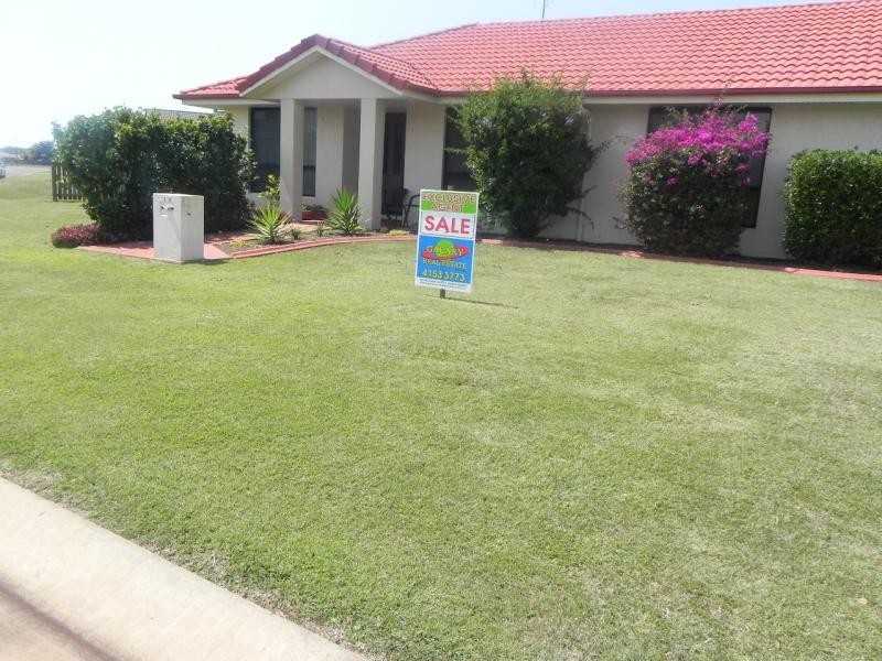 13 Toppers Drive, Coral Cove QLD 4670