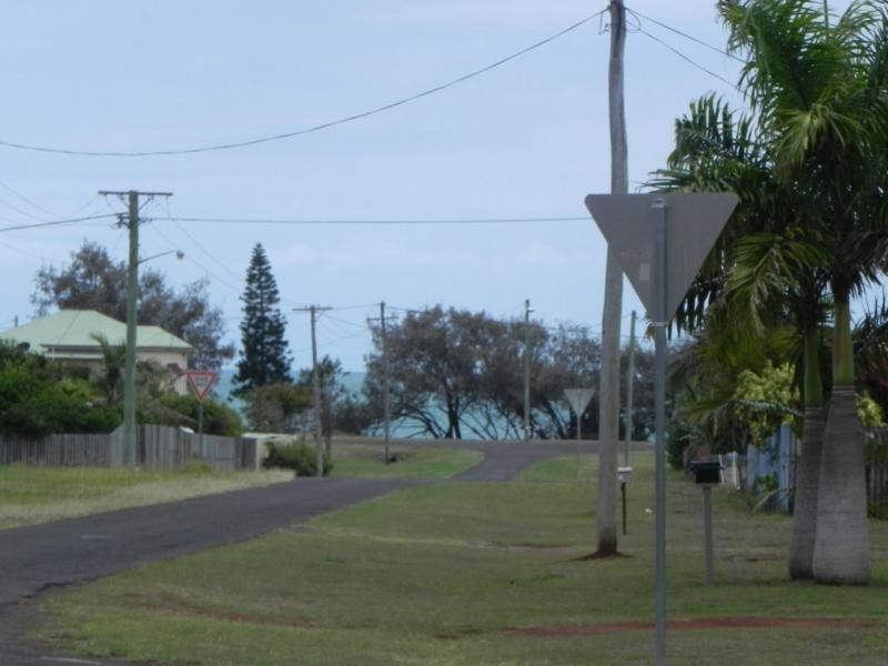 23 Milton, Burnett Heads QLD 4670