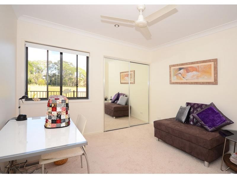 6 Cockle Court, Burrum Heads QLD 4659