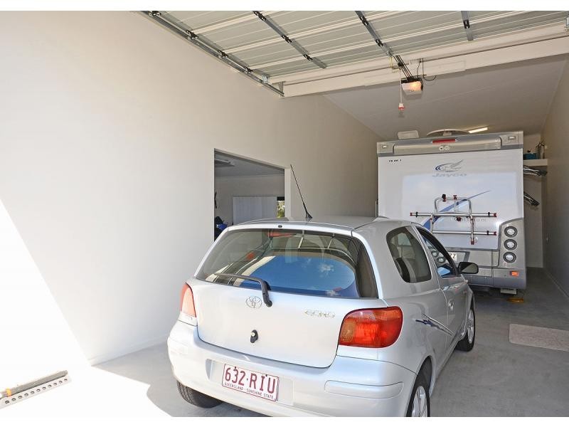 6 Cockle Court, Burrum Heads QLD 4659