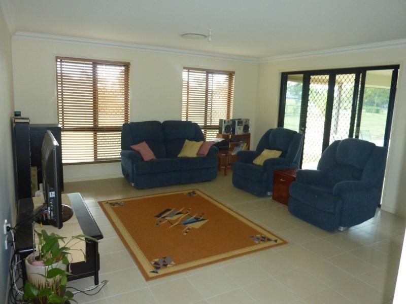 Sharon QLD 4670