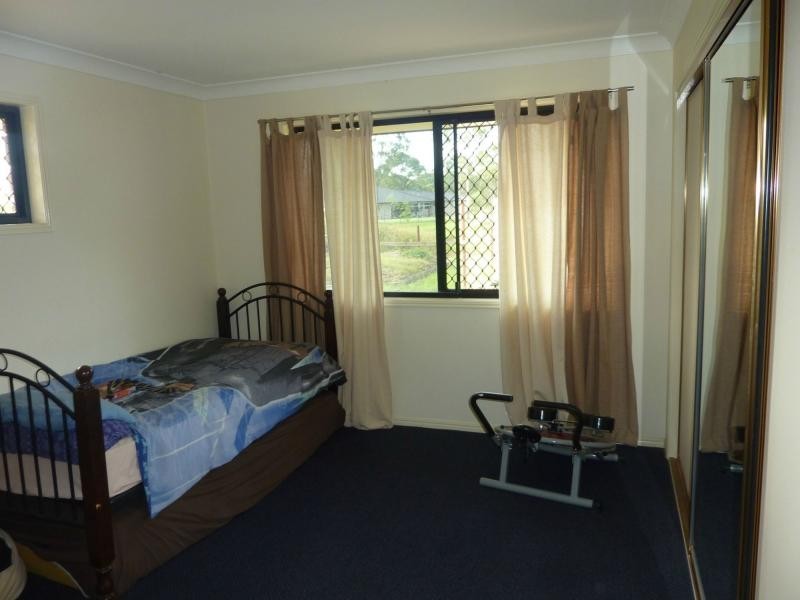 Sharon QLD 4670