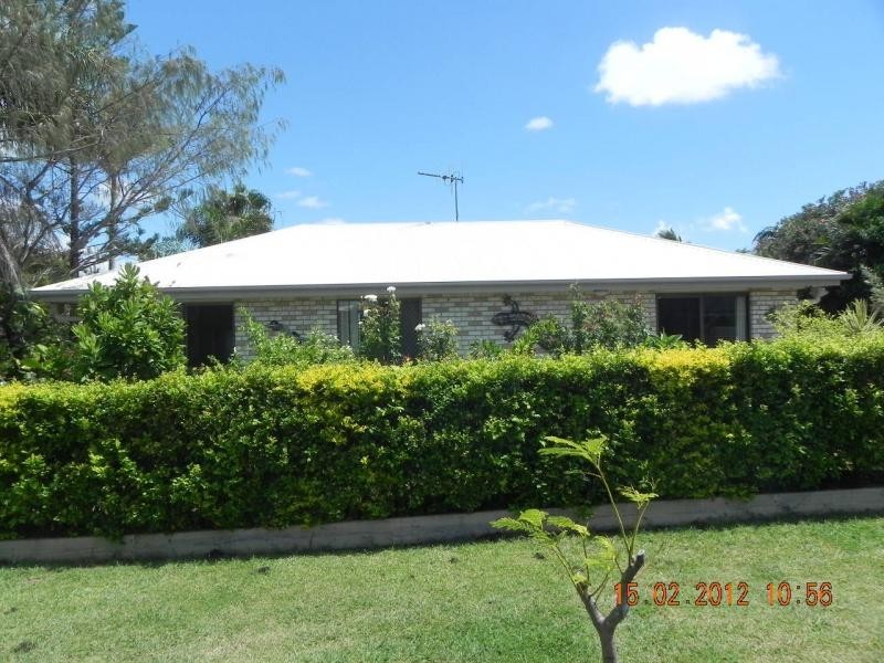 6 Bisdee Street, Coral Cove QLD 4670