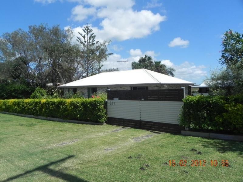 6 Bisdee Street, Coral Cove QLD 4670