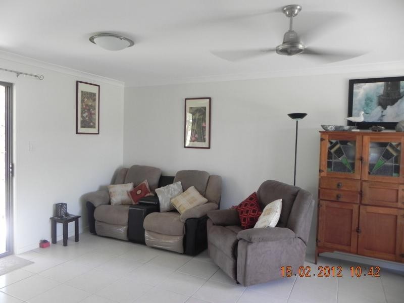 6 Bisdee Street, Coral Cove QLD 4670