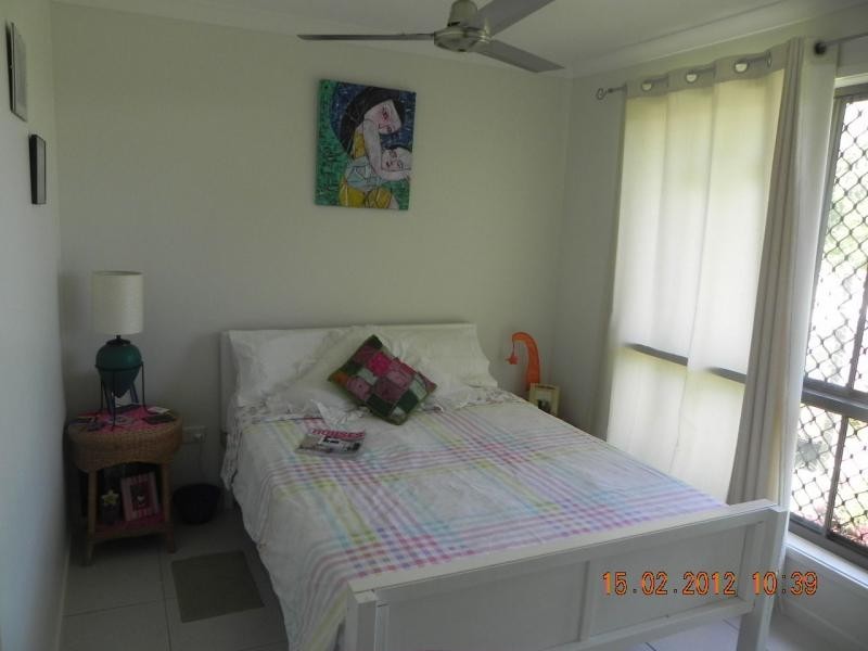 6 Bisdee Street, Coral Cove QLD 4670