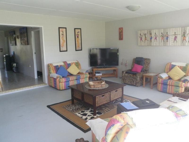 Sharon QLD 4670