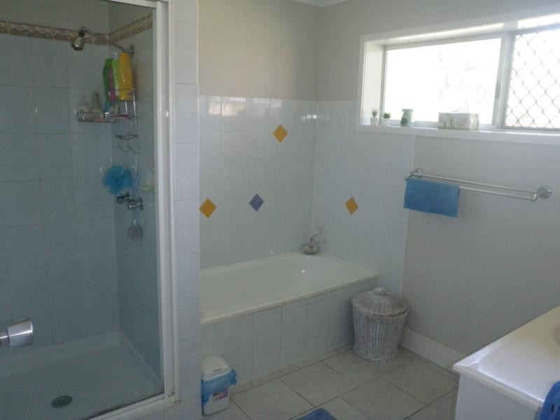 Sharon QLD 4670