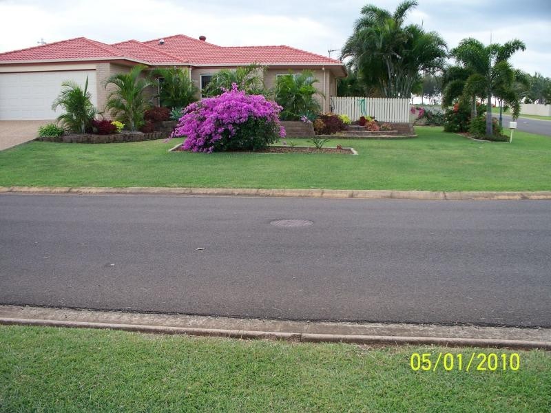 10 Homestead Boulevard, Coral Cove QLD 4670