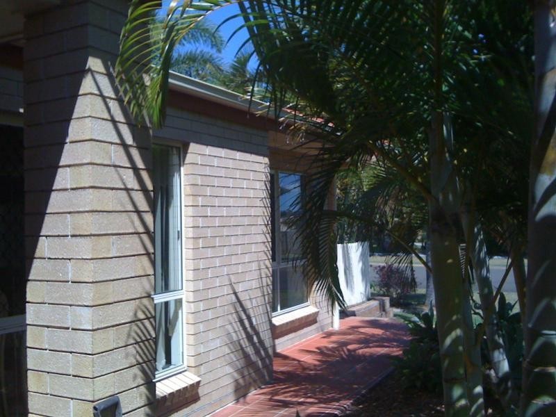10 Homestead Boulevard, Coral Cove QLD 4670