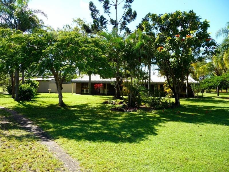 3 Kiwi Court, Branyan QLD 4670
