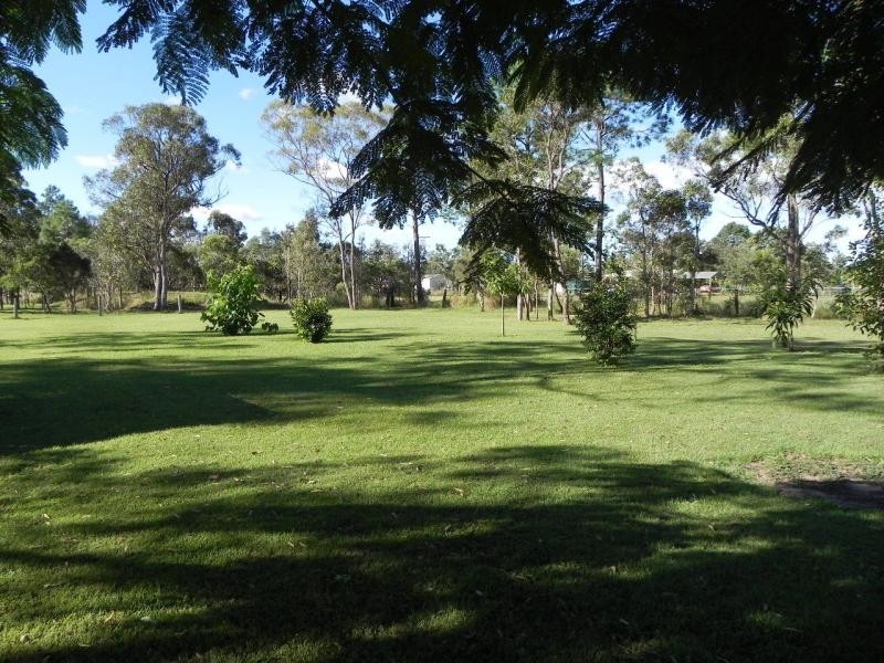 3 Kiwi Court, Branyan QLD 4670