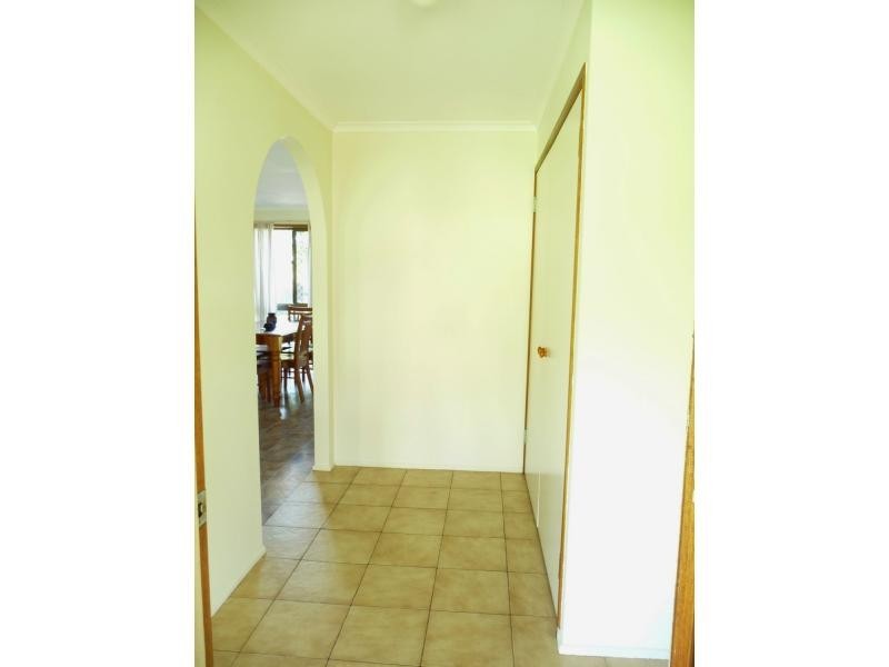 3 Kiwi Court, Branyan QLD 4670